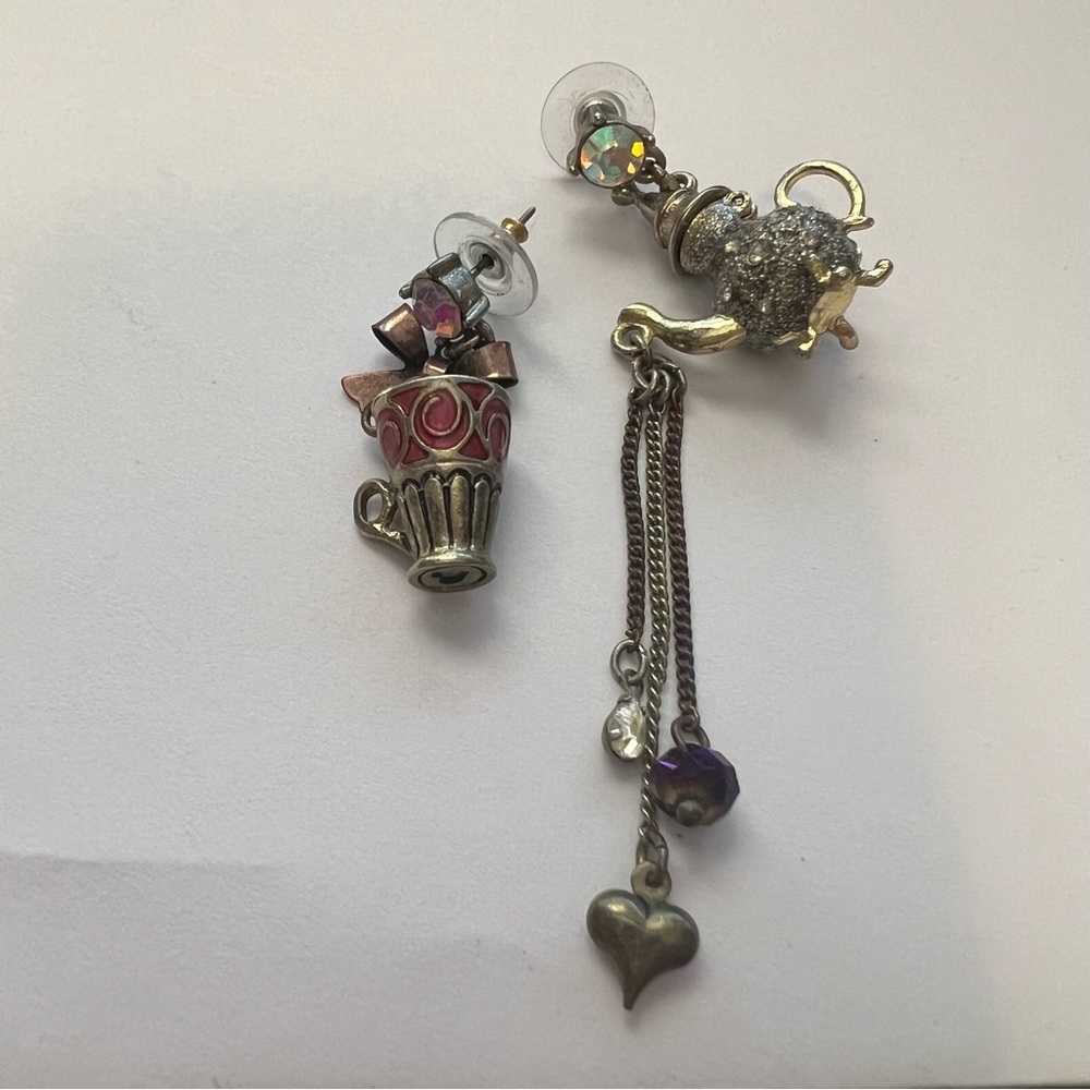 Betsey Johnson teapot earrings